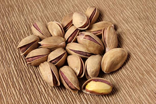 خرید پسته اکبری باسکول + قیمت فروش استثنایی